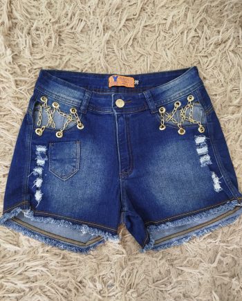 Short Jeans Feminina com Correntaria